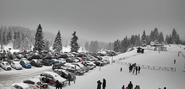 Με χιόνι και πολύ κόσμο το Χιονοδρομικό στο Περτούλι